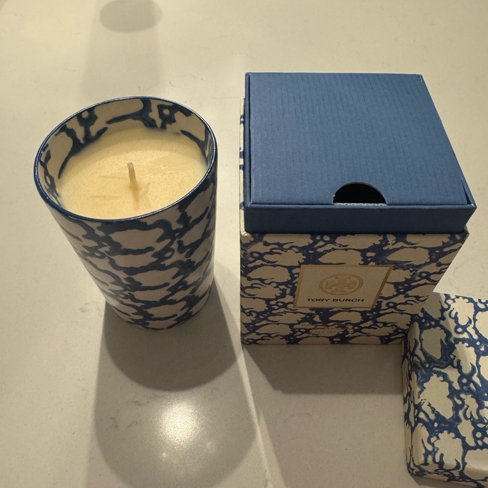 Tory Burch Spongeware Candle in Normandy Rose